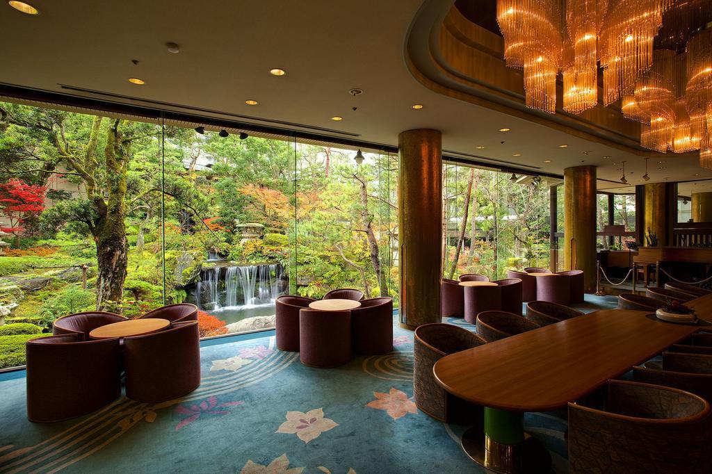 Hotel Kasenkyo Izutsuya Shin'onsen Exterior foto